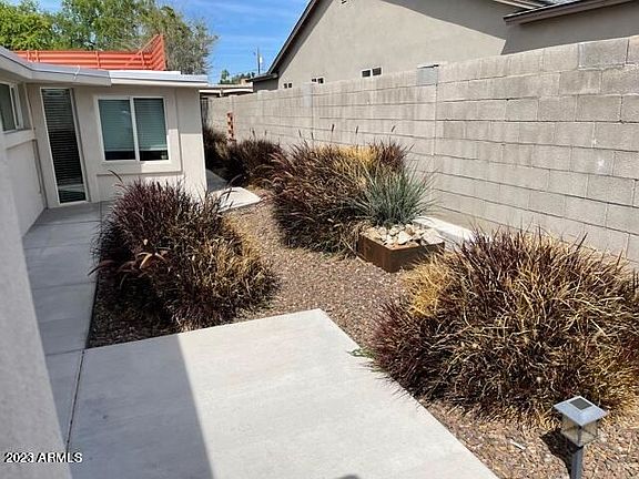 2nd image of 721 E Sierra Vista Dr APT 3