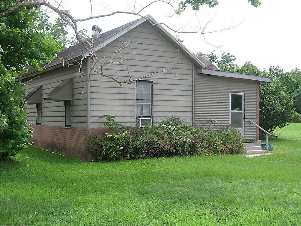 1st image of 618 W Post Office St
