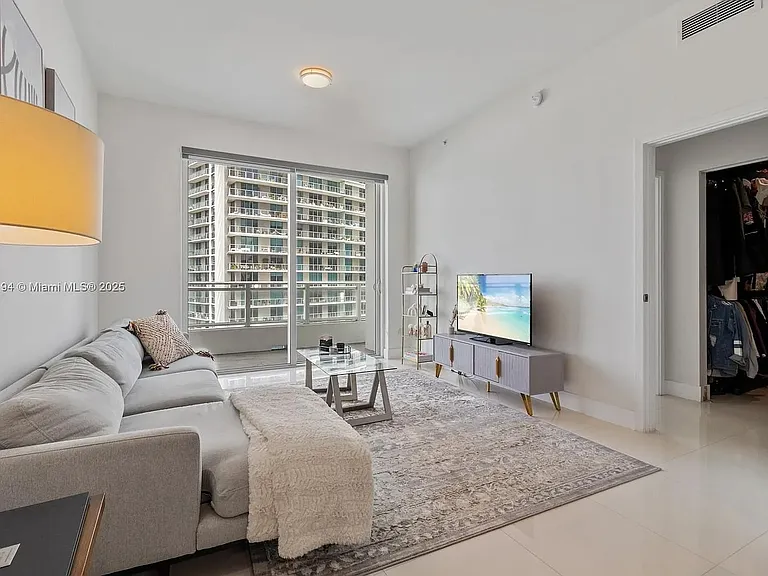 1080 Brickell Ave #287 — Photo 2