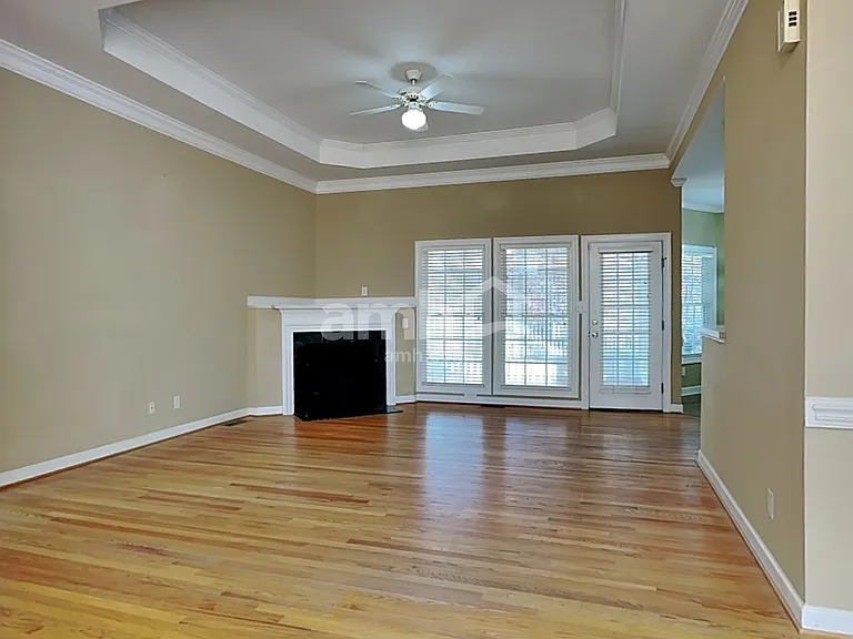 4700 Greenfield Way Dr — Photo 8