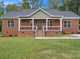 2662 Castle Hill Rd, Gastonia, NC 28052