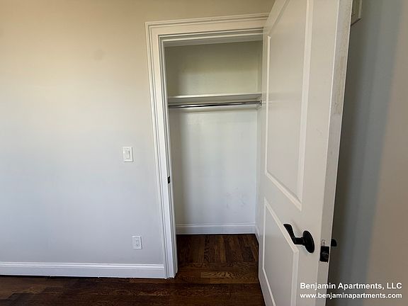 3rd image of 2017 Commons Ave #26