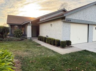 42018 Village 42, Camarillo, CA 93012