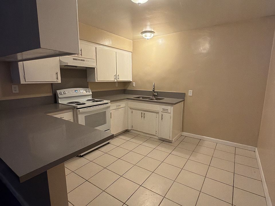 1st image of 1840 Quincy St APT 15