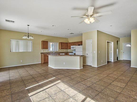 5th image of 3626 S 92nd Ln