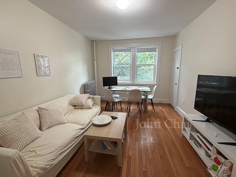 120 Washington St #1 — Photo 3