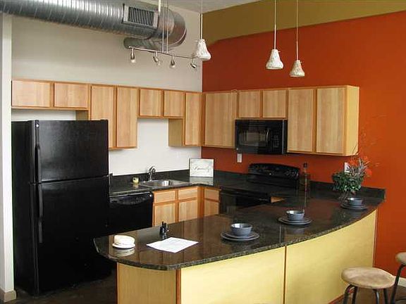 2nd image of 1301 Market St APT 208