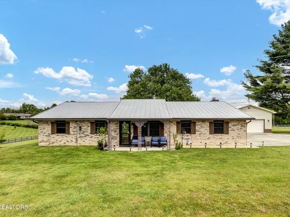 8913 Garrison Dr, Knoxville, TN 37931
