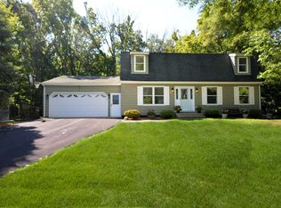 228 Willow Ln, New Lenox, IL 60451