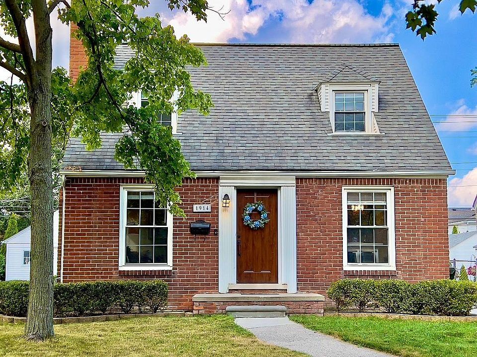 1914 Oxford Rd, Grosse Pointe Woods, MI 48236 Zillow
