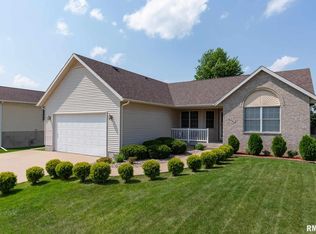 3824 W 44th St, Davenport, IA 52806