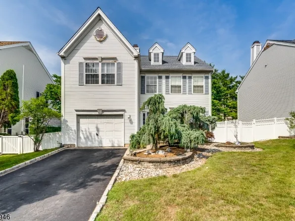 18 Magellan Way, Franklin Twp., NJ 08823