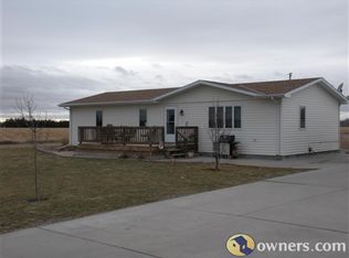 101 Bald Eagle Dr, Alma, NE 68920