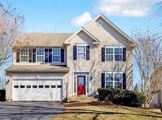 6208 Oscar Ct, Woodbridge, VA 22193