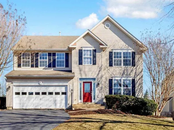 6208 Oscar Ct, Woodbridge, VA 22193