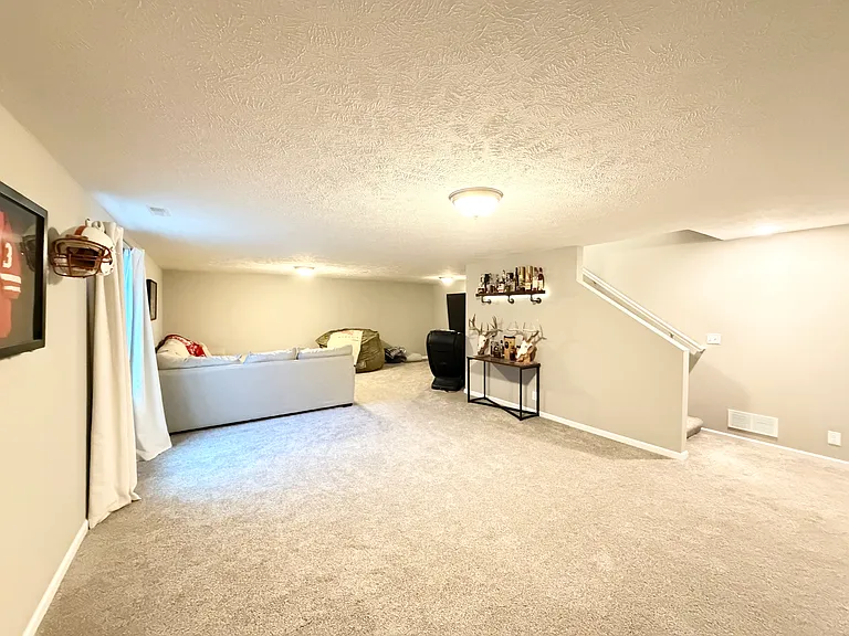 7832 Nicole Ln — Photo 41