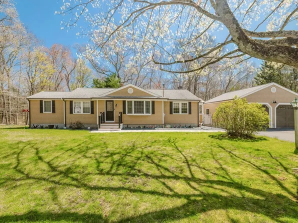 185 Moulton St, Rehoboth, MA 02769