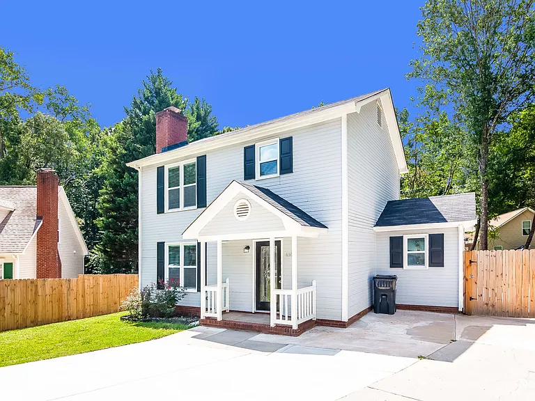6305 Montezuma Trl — Photo 2