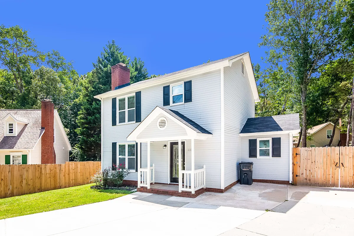 Building Photo - 6305 Montezuma Trl