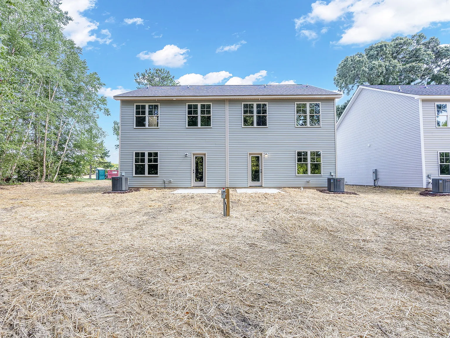 3 bed, 2.5 bath, 1584 sqft, $1,850 — Photo 3