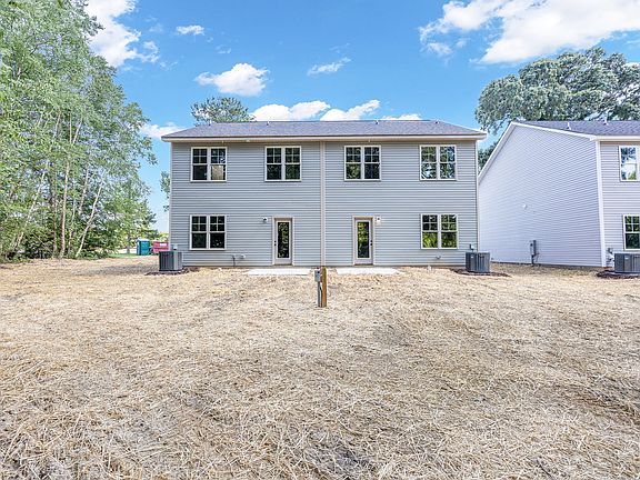 3rd image of 513 B H Parrish Rd