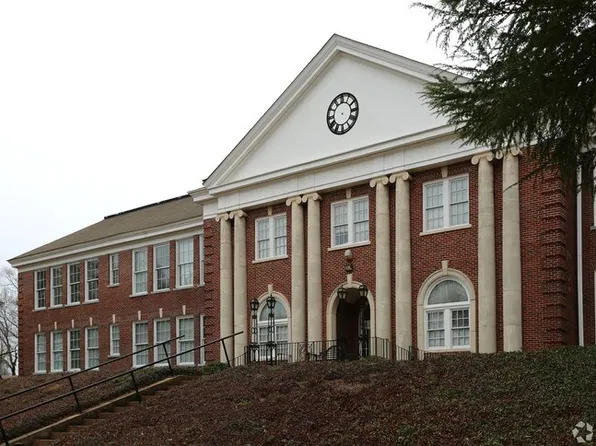 College Hill West Point Apts, 600 E 8th St #205, West Pt, GA 31833