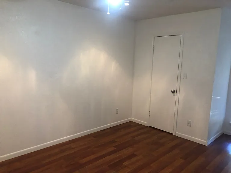 421 W San Antonio St #E1 — Photo 16