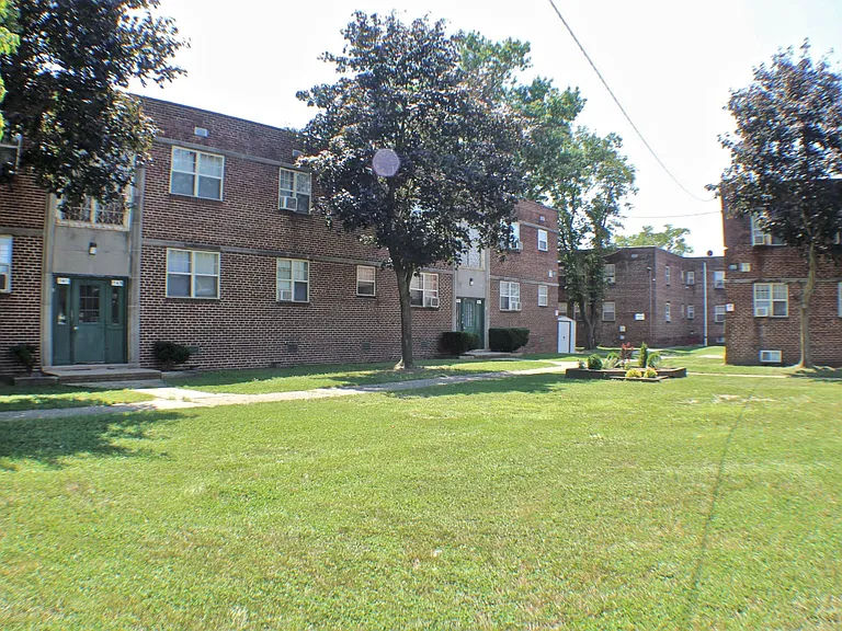 Magnolia Park Apartments — Photo 19