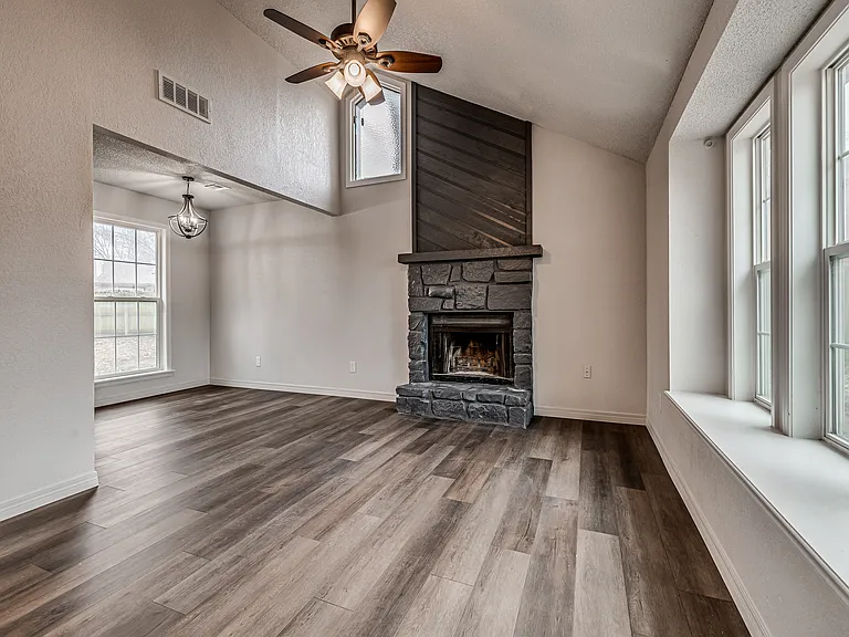 14527 S Maple Pl — Photo 6