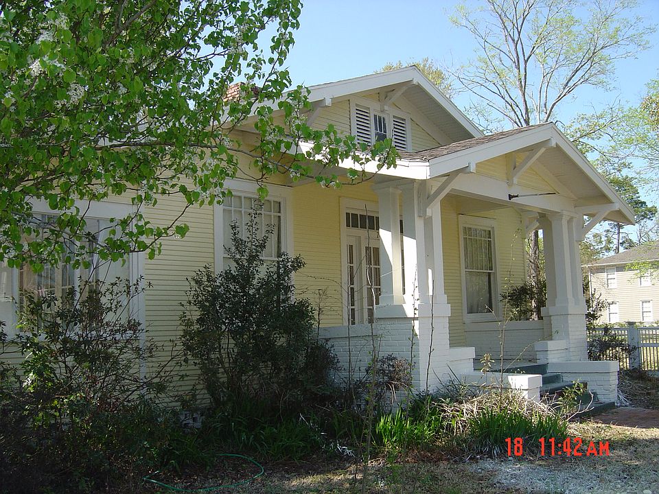 1st image of 742 Kirby St