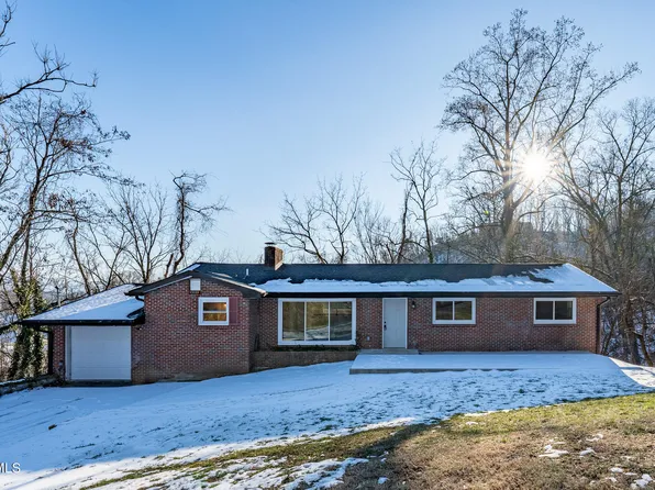 266 Indian Trl, Bristol, TN 37620