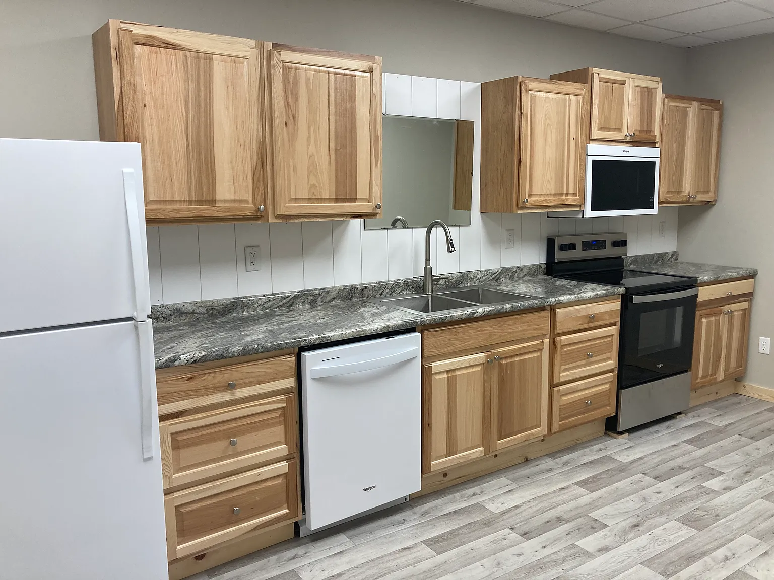 2 bed, 1592 sqft, $1,600 — Photo 2