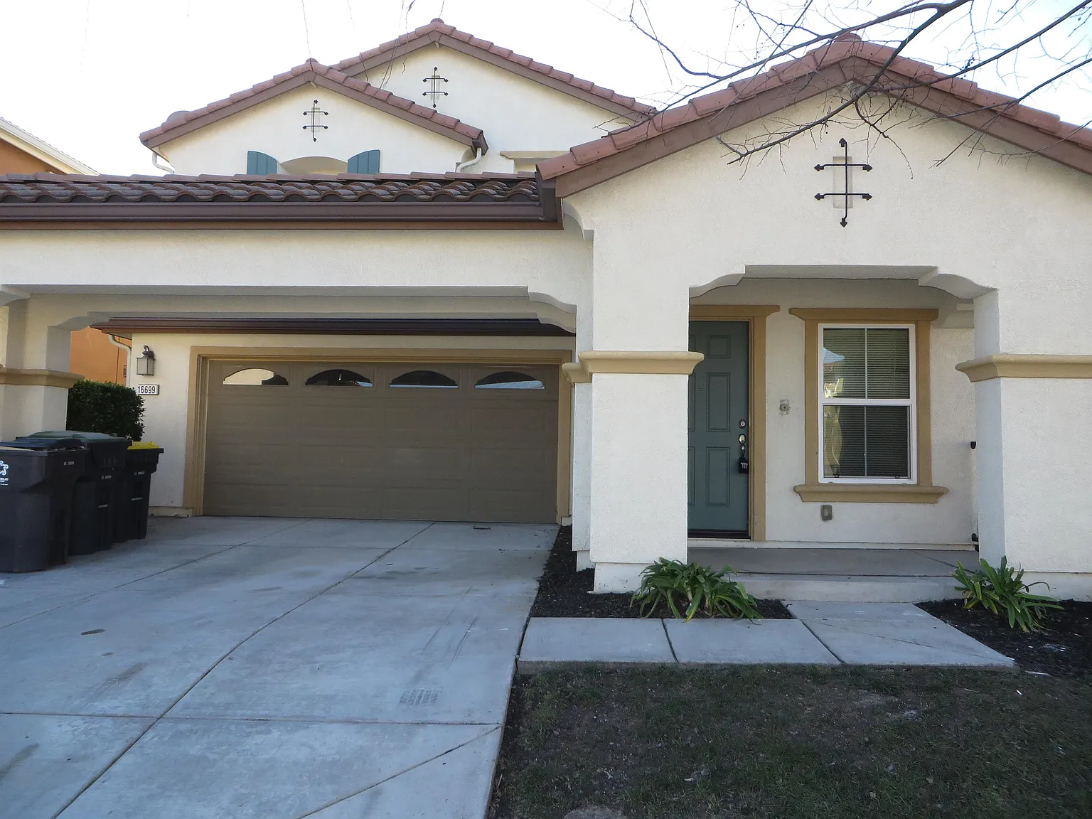 16699 Colonial Trl photo 1