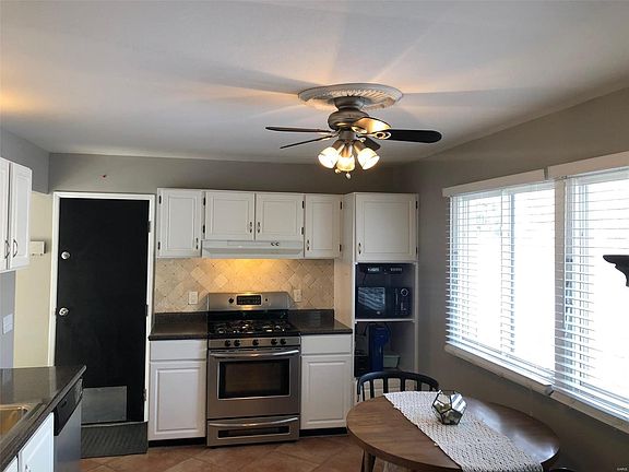 5th image of 5018 Foxdale Dr