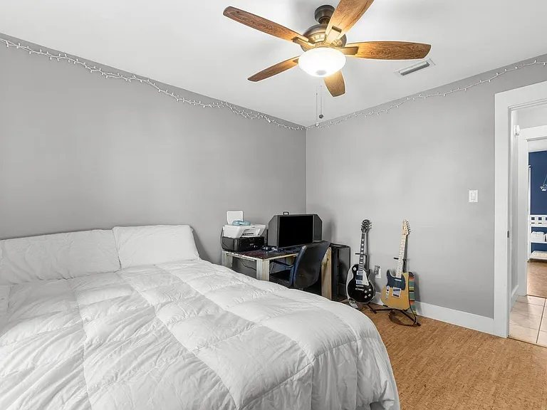 1174 Bay Ct — Photo 14