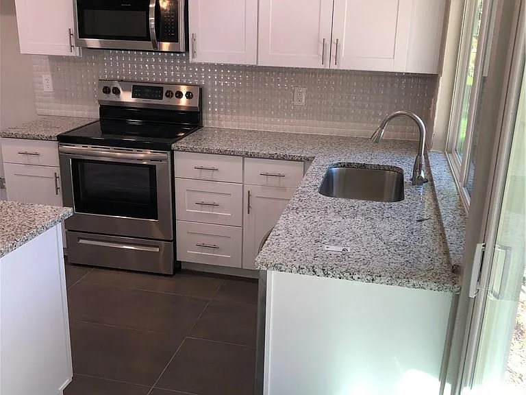 1531 Camelia Dr — Photo 7