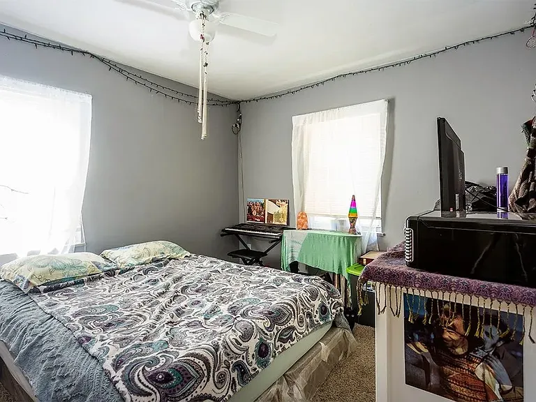 981 Glenna Dr — Photo 19
