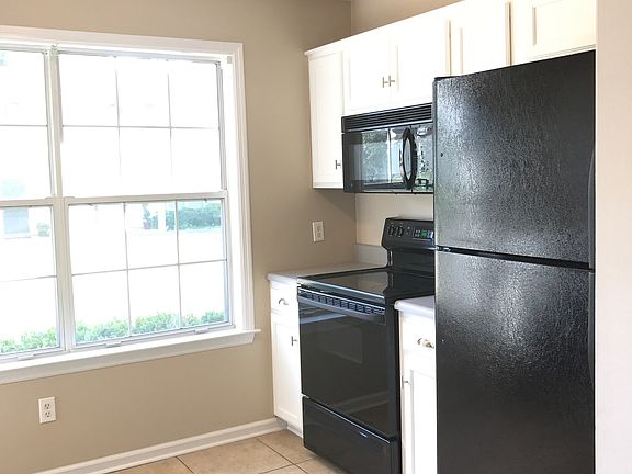 Updated Kitchen - Appliance view