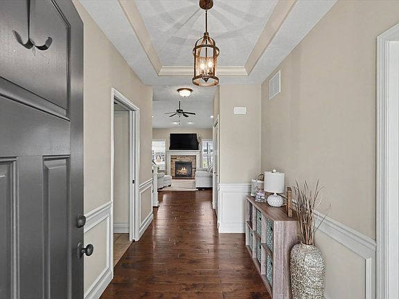 4th image of 312 London Way