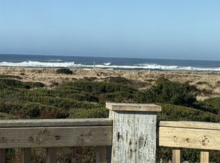 1083 Ocean Shores Boulevard SW, Ocean Shores, WA