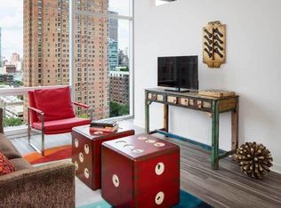 15 E Pearson St #901, Chicago, IL 60611