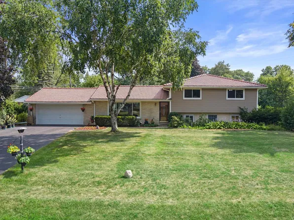 13065 Wembley CIRCLE UNIT Lower, Brookfield, WI 53005