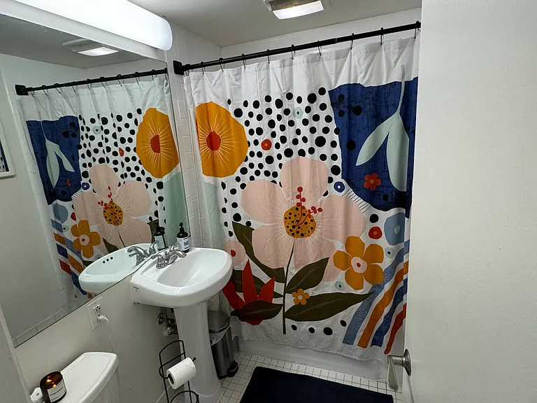 15 Euston Rd #16 — Photo 14