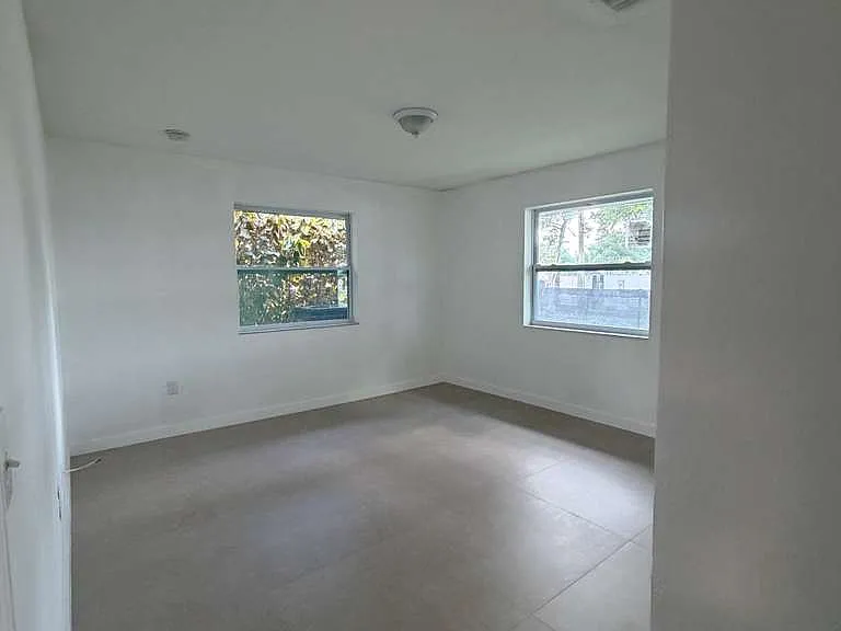 10501 SW 172nd St #10501 — Photo 12