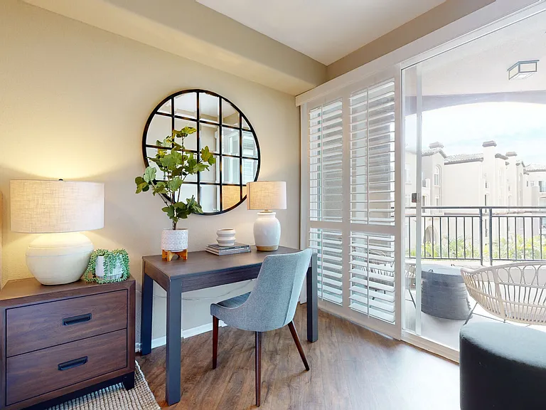Regents La Jolla — Photo 11