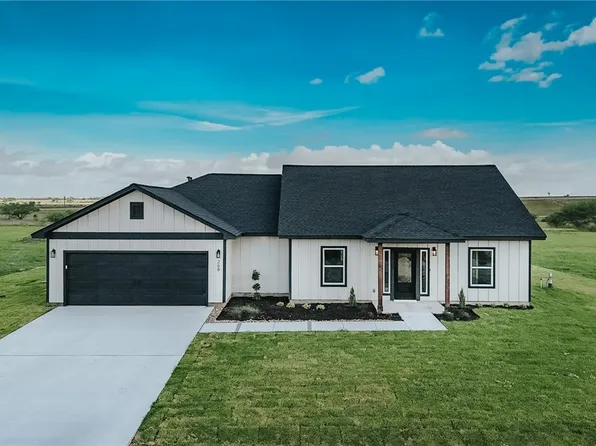 268 Whitetail Ln, Victoria, TX 77905