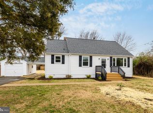 13402 Woodbridge St, Woodbridge, VA 22191
