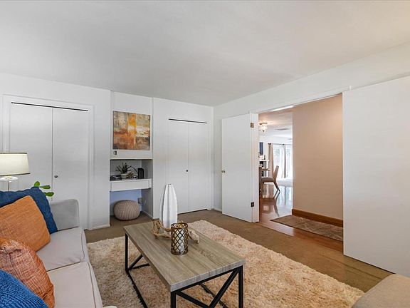 5th image of 1034 Branham Ln