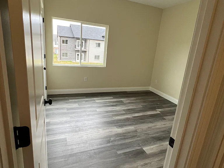 3840 Rohling Oaks Dr #4 — Photo 21