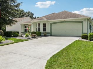 916 Pasadena Way, Lady Lake, FL 32159